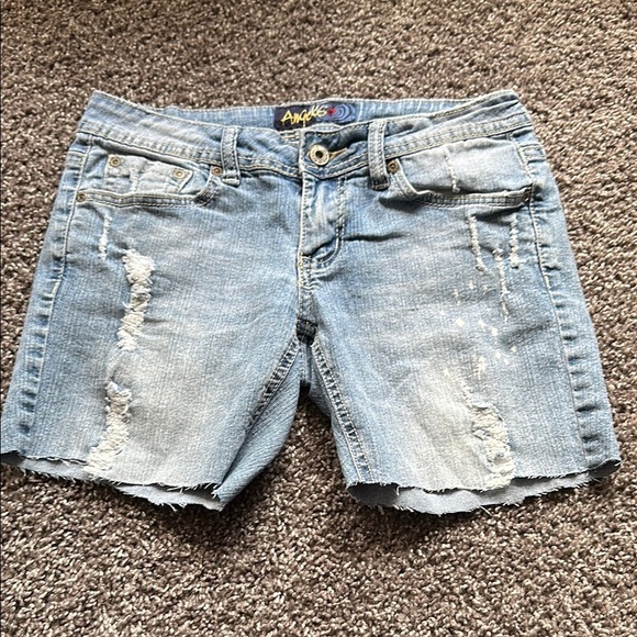 Angels Women's Distressed Blue Denim Shorts Size 7 - Picture 2 of 11